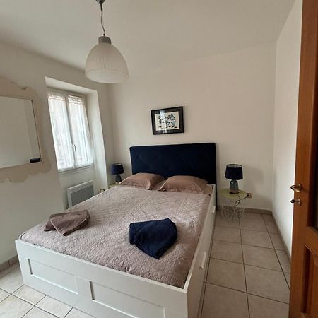 Joli Appart 29M2 En Vieille Ville Menton 2 Mins De La Mer Zewnętrze zdjęcie